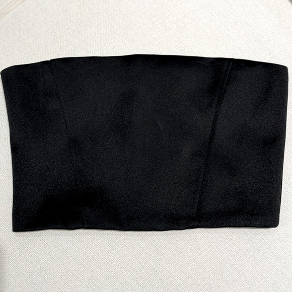 🖤Black Satin Effect Strapless Crop Top by Zara - size XS - NWOT - never worn!🖤 - Picture 1 of 5